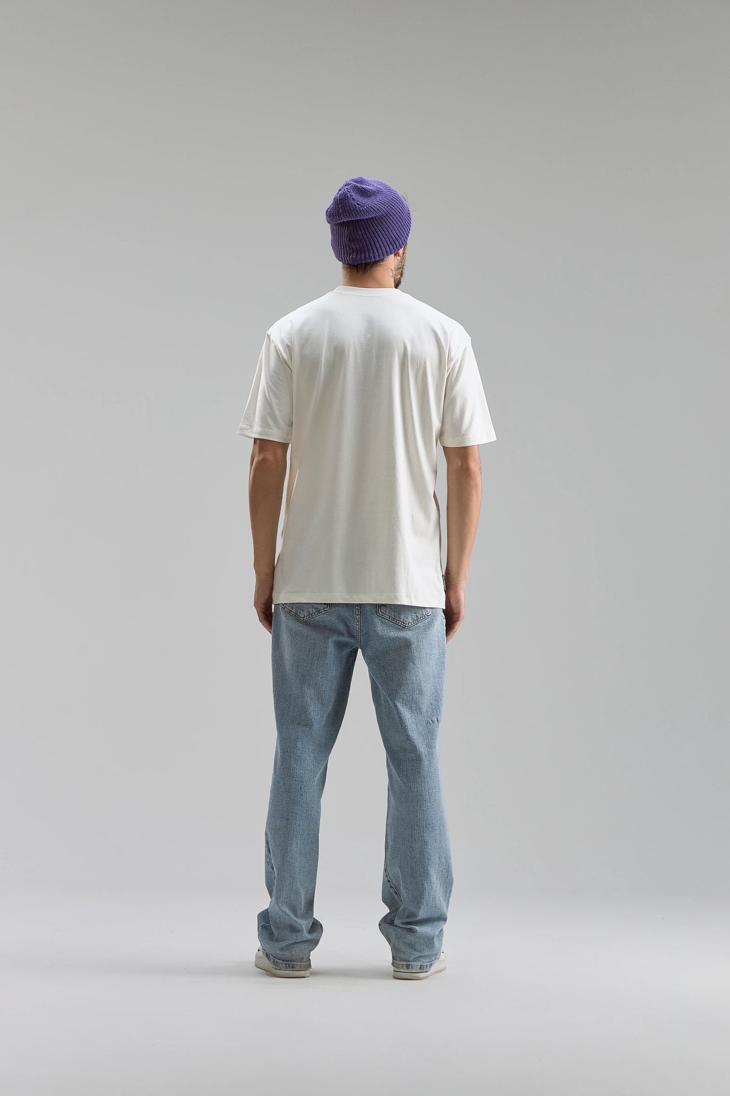 CLASSIC T-SHIRT