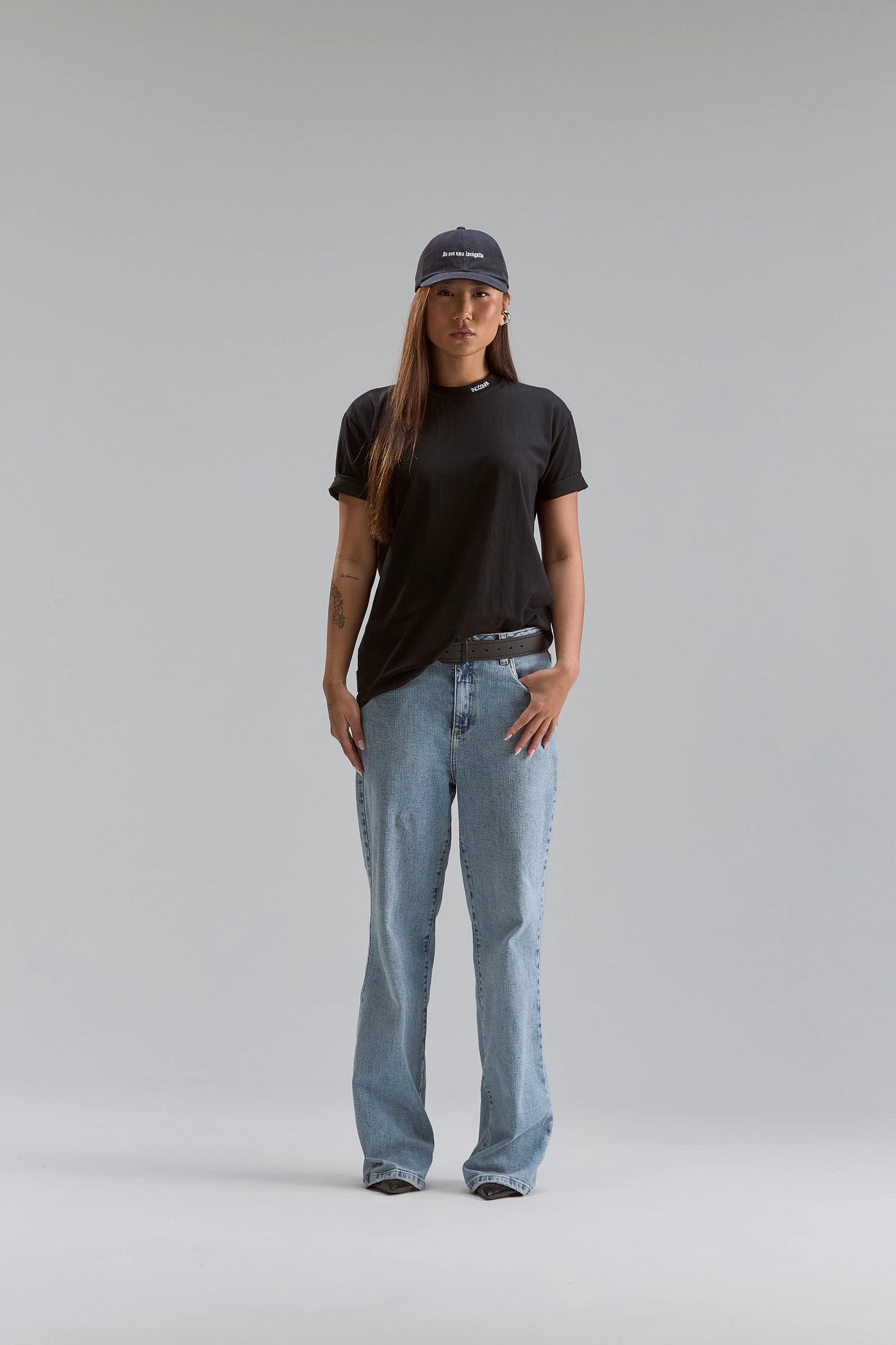 CLASSIC T-SHIRT