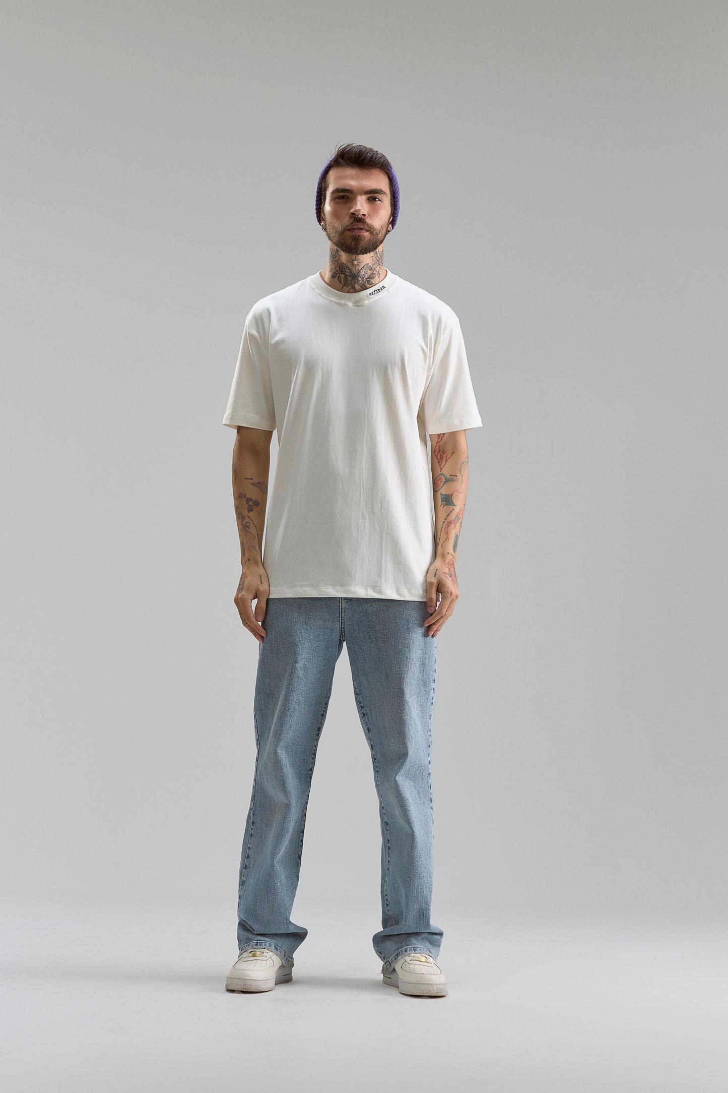 CLASSIC T-SHIRT