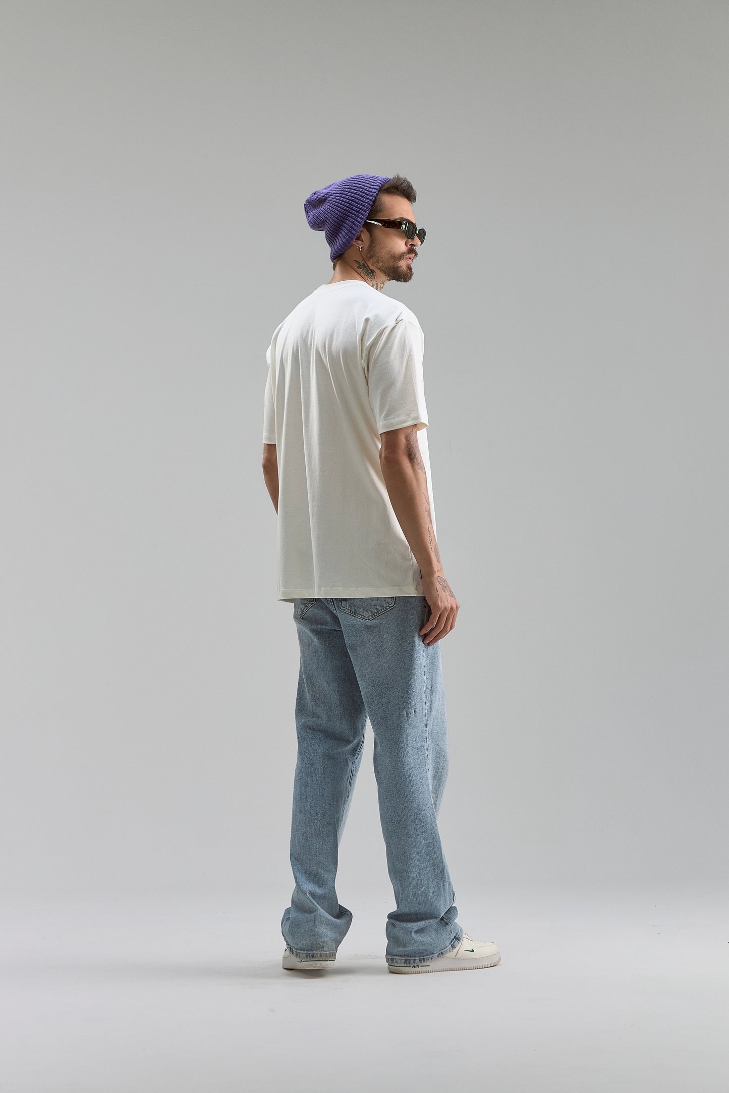 CLASSIC T-SHIRT