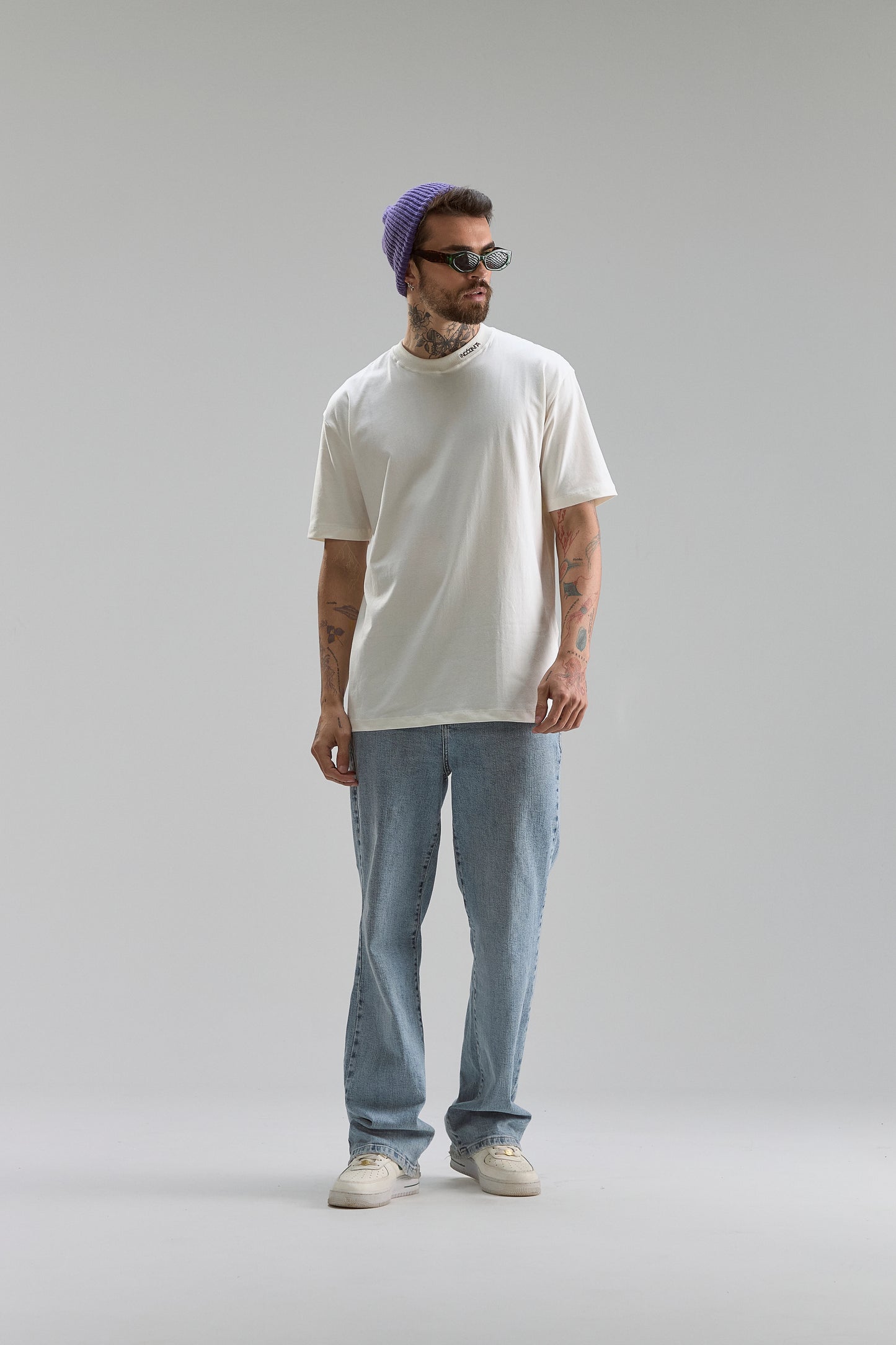 CLASSIC T-SHIRT
