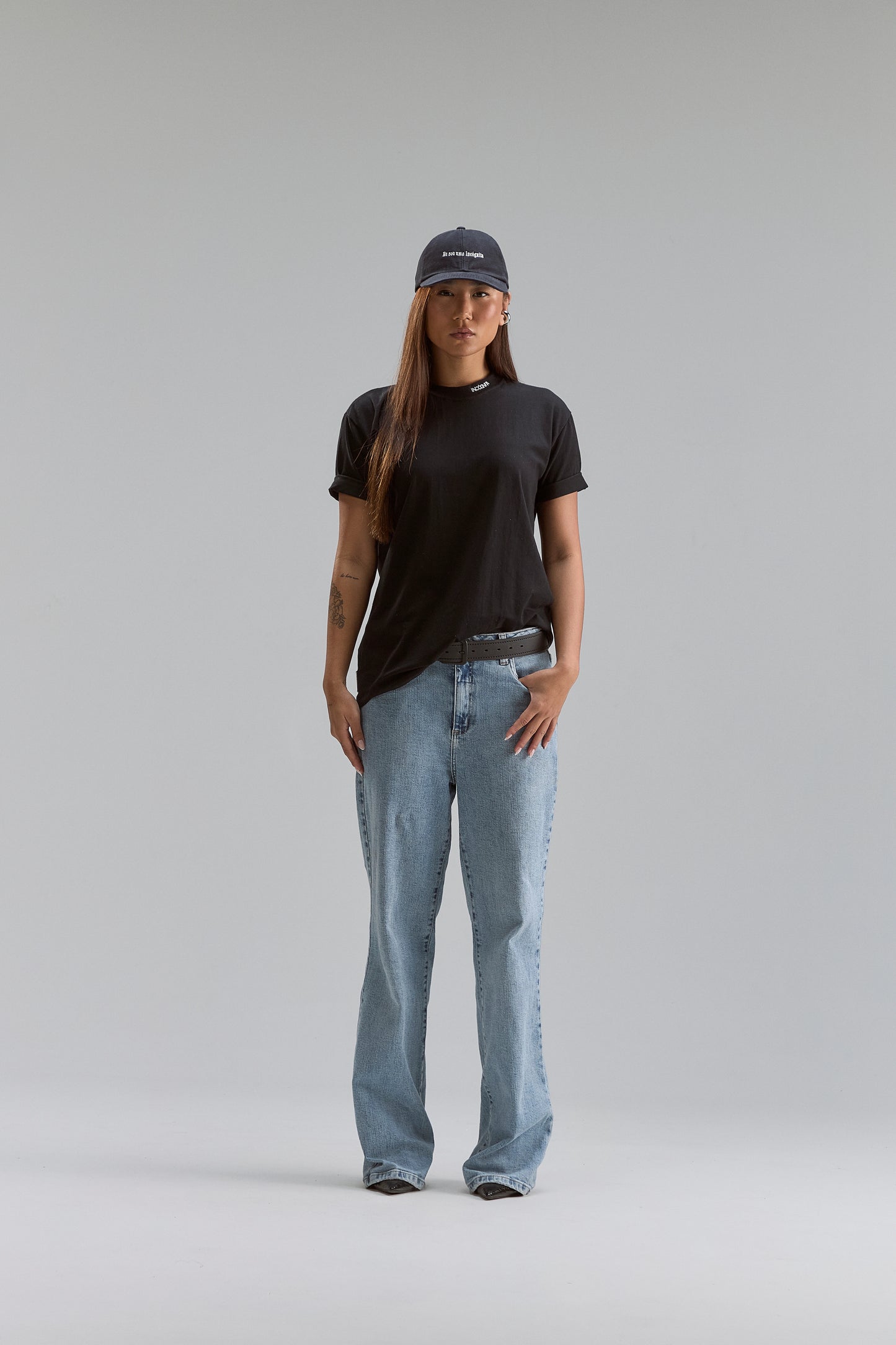 CLASSIC T-SHIRT