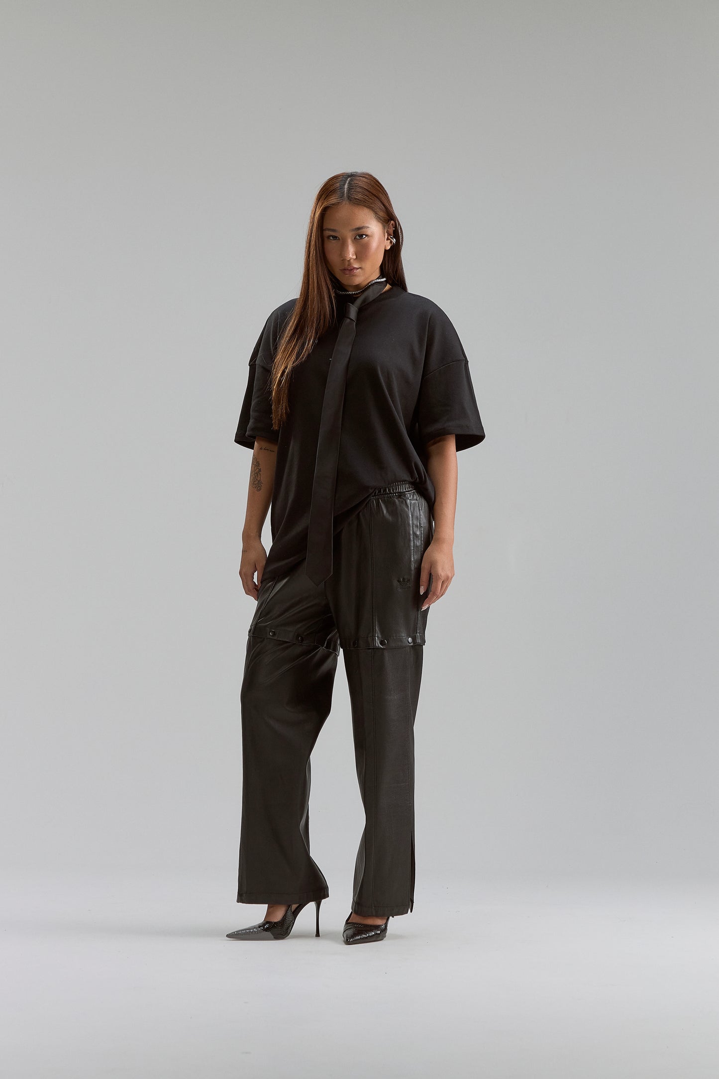 OVERSIZED MINIMAL