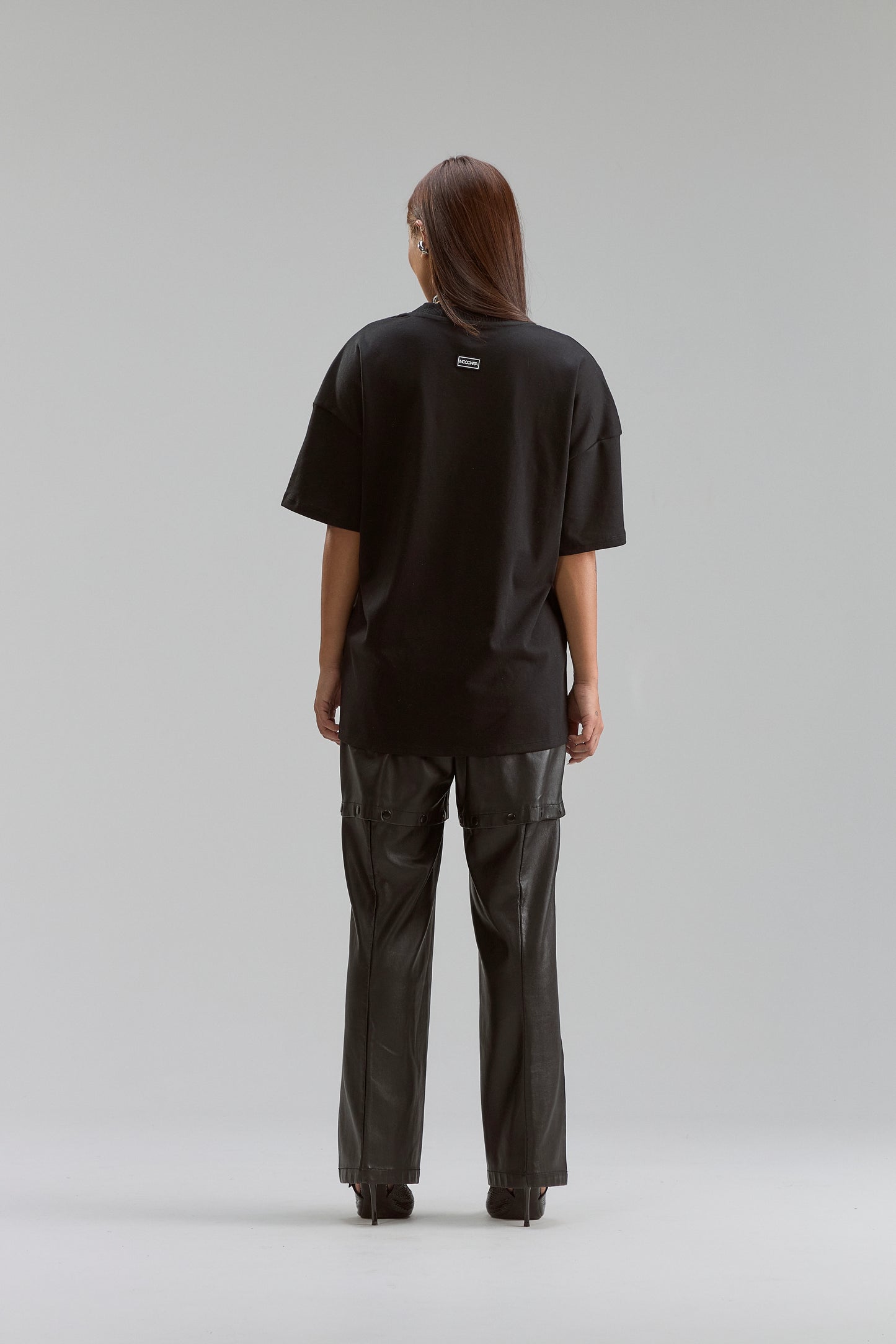 OVERSIZED MINIMAL