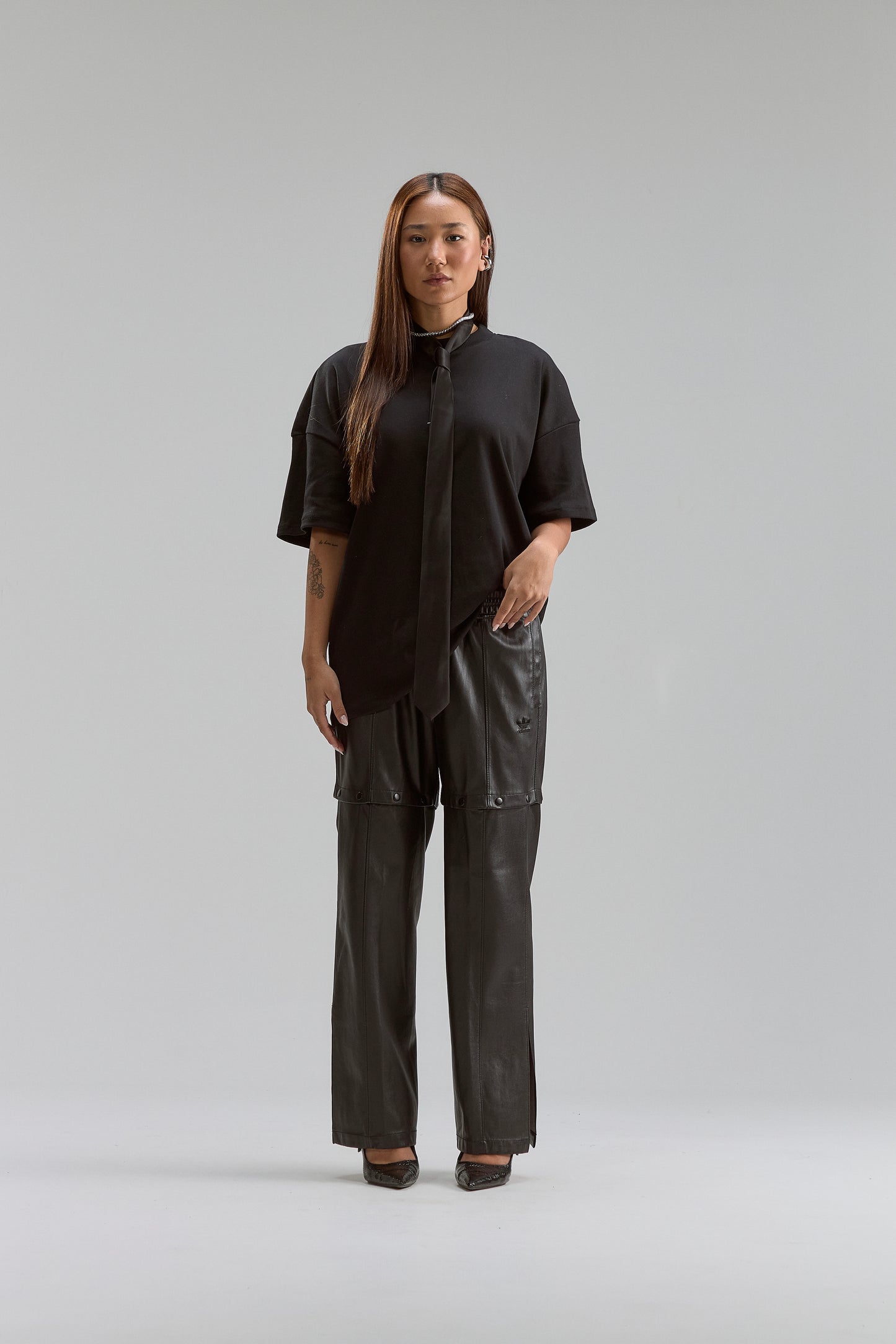 OVERSIZED MINIMAL